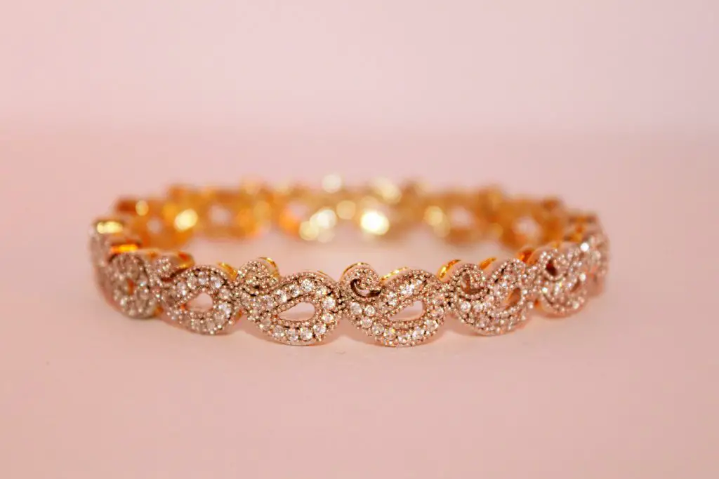 how-much-does-a-gold-charm-bracelet-cost-pawnbroking