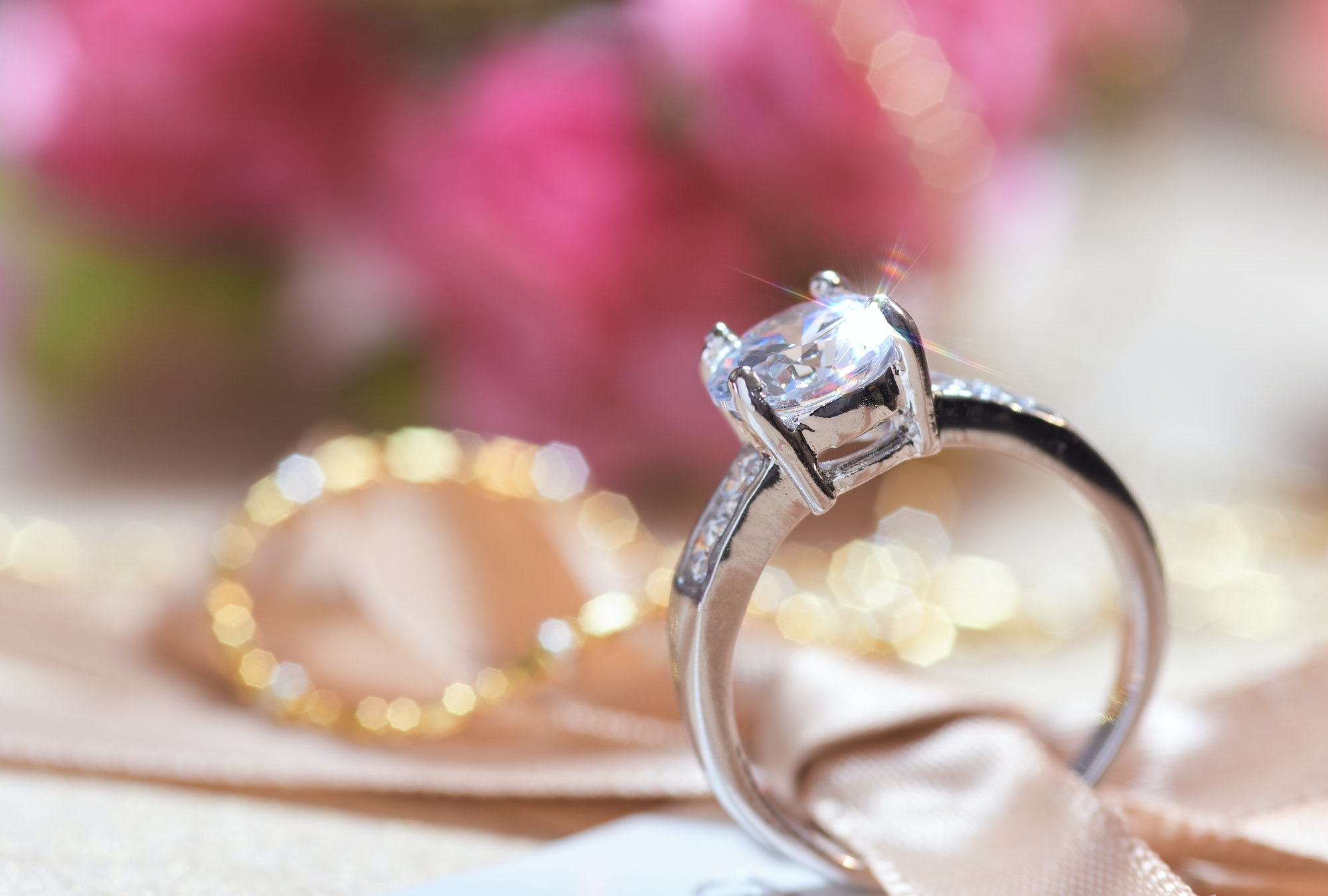 How much can you pawn a diamond ring for